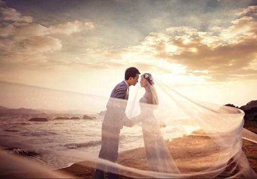 婚纱情侣照图片 婚纱照情侣照