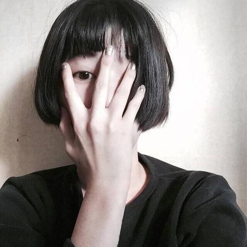 和短发女生情侣图片 短发女孩情侣头像照片