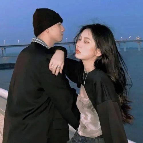 情侣图像成熟 情侣头像照片成熟