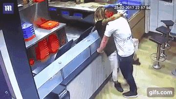 情侣亲热动态图 情侣恩爱图片