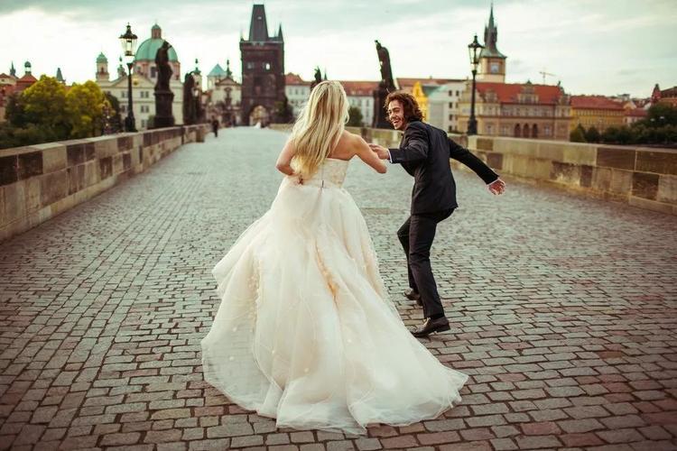 欧洲情侣图片 情侣的图片