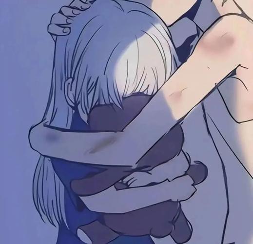 情侣图片两张一组 两个情侣在一起的图片