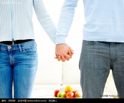 会动的情侣图片 情侣日常表情包动图