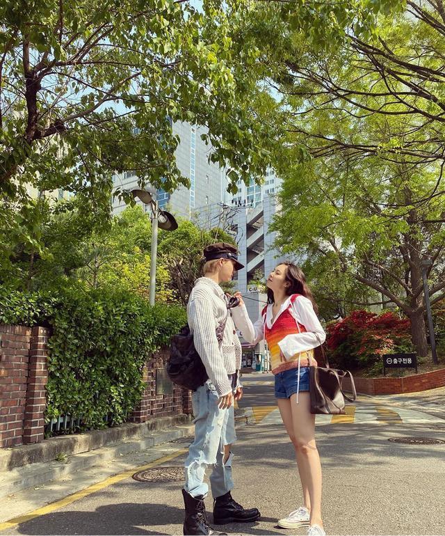 情侣合影图片大全 情侣合照图片两个人