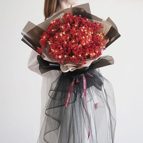 情侣鲜花图片大全 情侣捧花图片