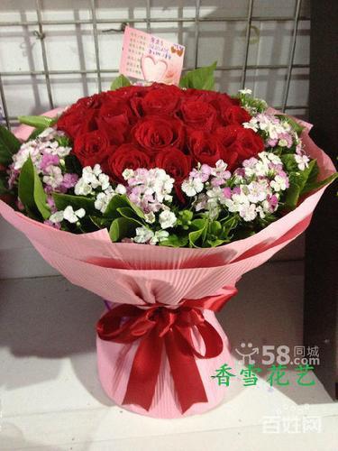 情侣鲜花图片大全 情侣捧花图片