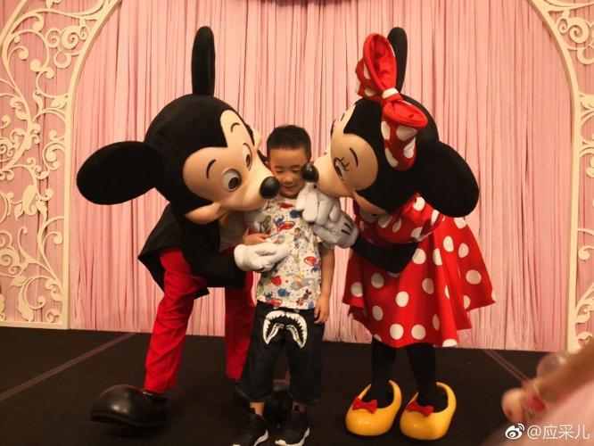 米妮米奇情侣图片 米奇与米妮图片