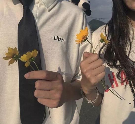 女生情侣图片 恋爱图片情侣图片