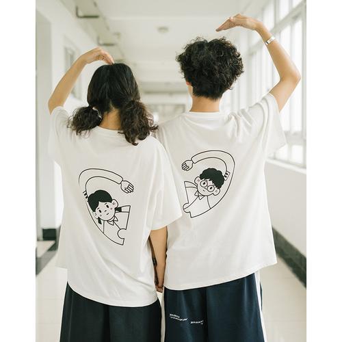 情侣装卡通图片 情侣穿情侣装的图片