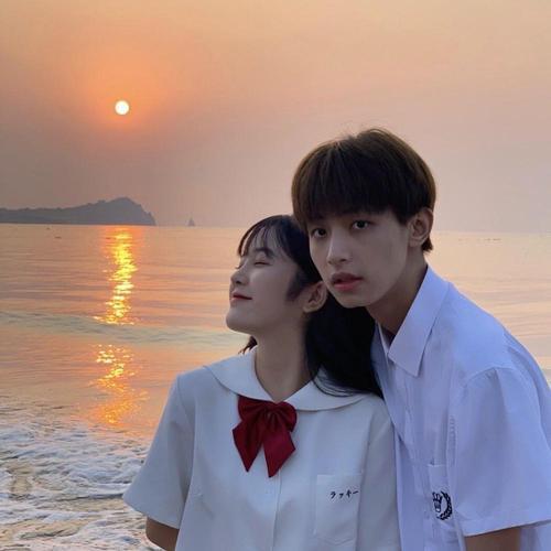 图情侣 情侣的图片