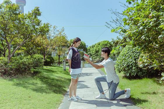 情侣公园图片 情侣图片风景