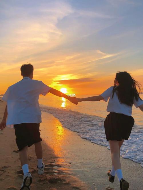 日出情侣图片 浪漫情侣看日出图片大全