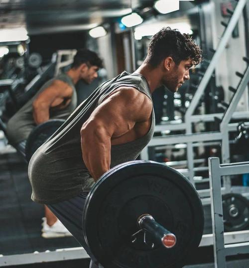 情侣健身图 情侣健身拍照