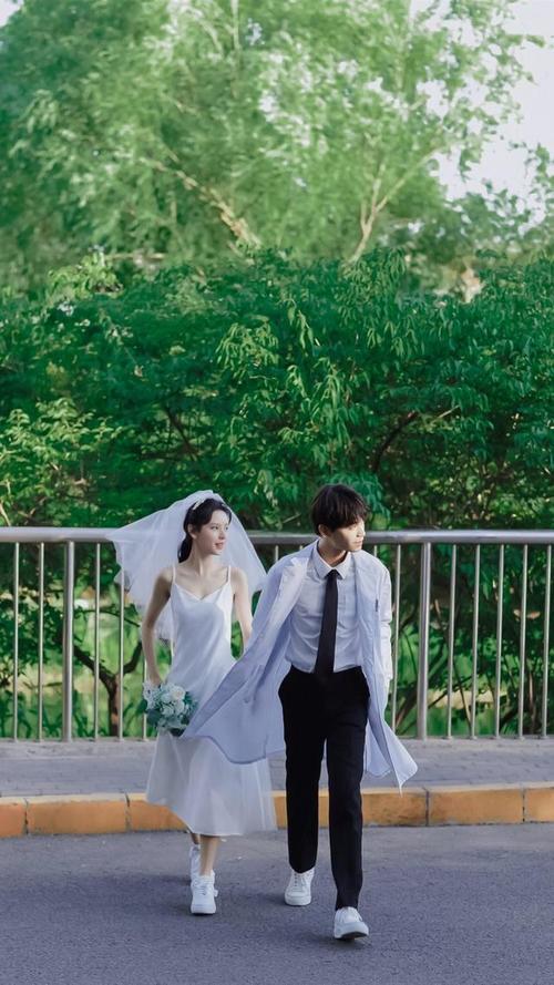 爱人情侣图片 情侣间的图片