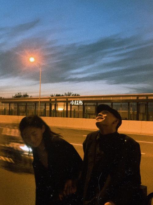 情侣壁纸图片真人 情侣壁纸双人真人高清