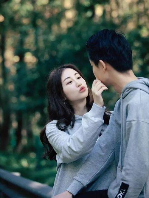 情侣甜蜜图片唯美 情侣甜蜜的图片