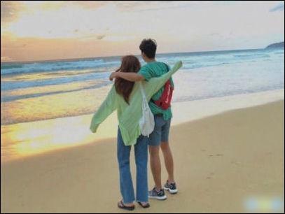 情侣说说秀恩爱配图 情侣动态说说秀恩爱图片