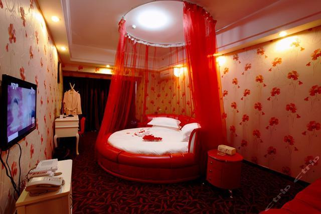 情侣房间布置图片酒店 主题情侣酒店房间设计图片
