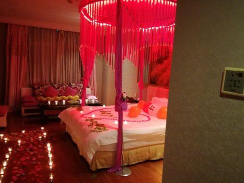 情侣房间布置图片酒店 主题情侣酒店房间设计图片