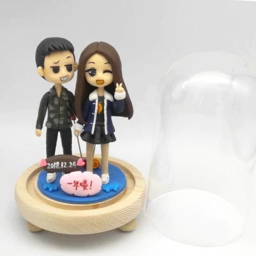 情侣手办图片 情侣图案卡通