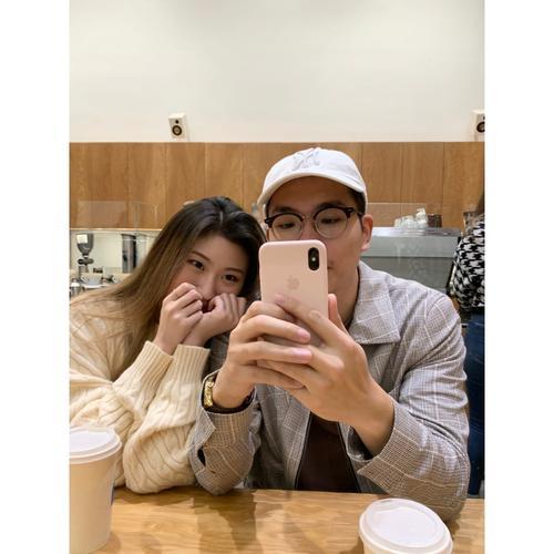 情侣自拍图 情侣的照片