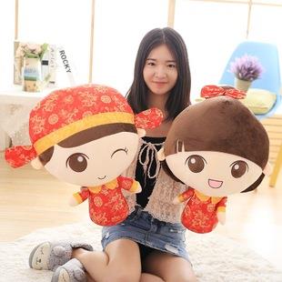 情侣布娃娃图片大全 小女孩拿着布娃娃的情侣头像