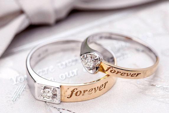 戒指图片情侣 戴戒指的图片