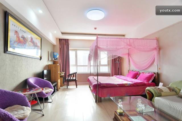 情侣卧室图片温馨简约 情侣浪漫房间装修图片大全