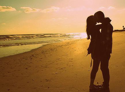 情侣说说图片配图 情侣图片配文字说说