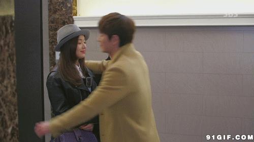 情侣拥抱动态图 情侣拥抱图片大全可爱图片