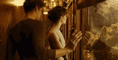 情侣拥抱动态图 情侣拥抱图片大全可爱图片