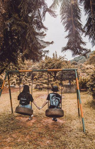 情侣荡秋千图片唯美 浪漫秋千图片唯美