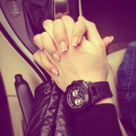 情侣十指紧扣的图片 情侣牵手图片十指紧扣