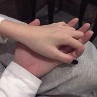 开车握手情侣图片大全 开车握手情侣真实照片