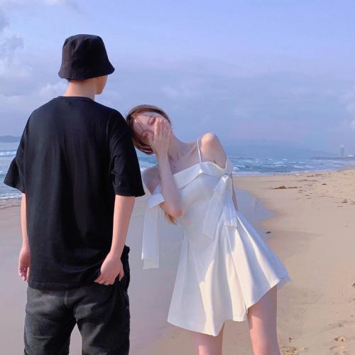 情侣双人图 情侣图片高清一人一张双人