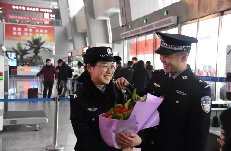 警察情侣图片 警察情侣头像图片大全