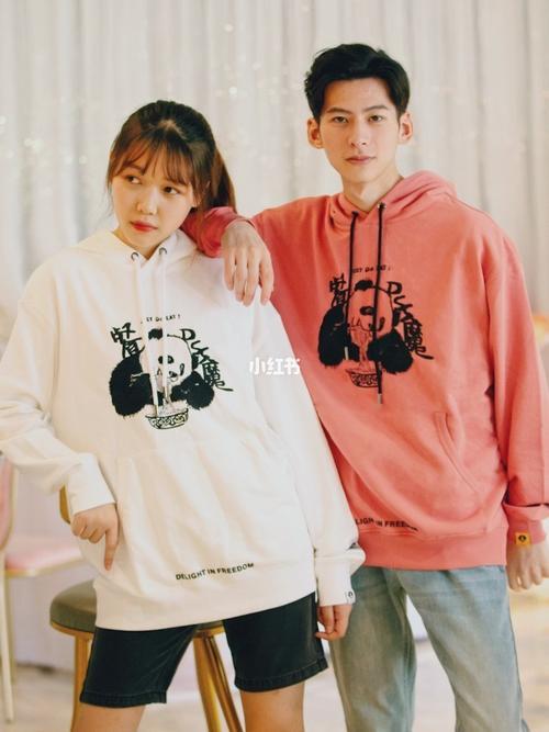 最好看的情侣装图片 情侣装图片可爱