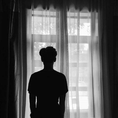 黑白情侣图 黑白男女图片情侣伤感