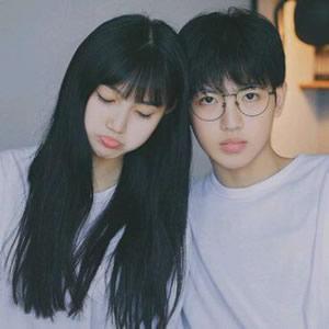 两对情侣图片 一对情侣图片