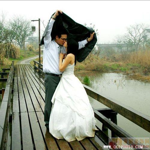 情侣拥抱图片大全真实 拥抱的图片大全情侣