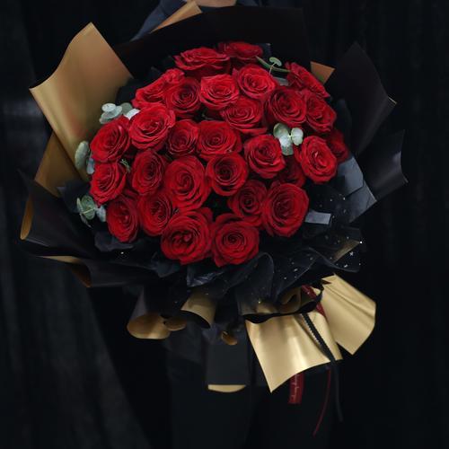 情侣玫瑰花图片 玫瑰花浪漫图片