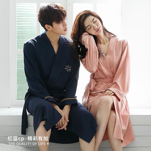 情侣浴袍图片 穿浴袍情侣头像