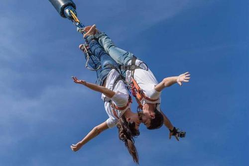 情侣运动图 情侣健身动作图片唯美图片