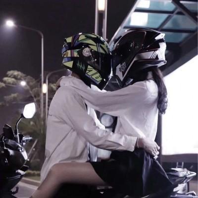 情侣机车图片 摩托车机车情侣图片