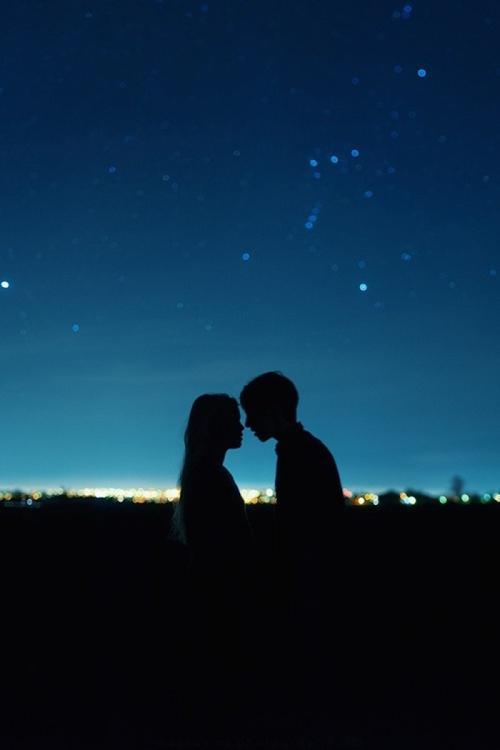 星空下的情侣背影图片 星空情侣背影图片唯美