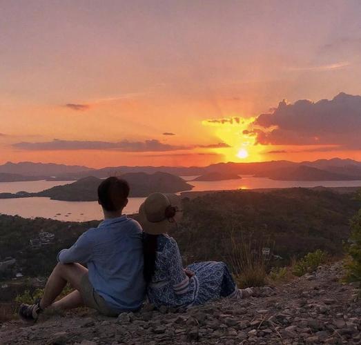 恋爱中的情侣图片 情侣图片