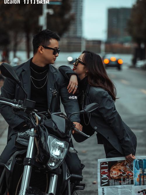 浪漫机车情侣图片 摩托车机车情侣图片