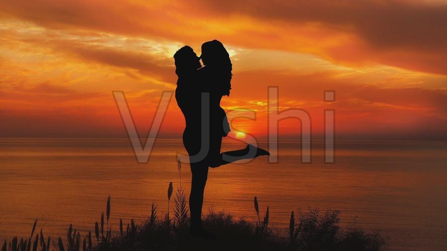 情侣看夕阳图片 浪漫夕阳图片唯美情侣