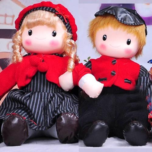 情侣公仔图片 公仔的图片