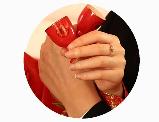 情侣交杯酒图片 交杯酒唯美图片